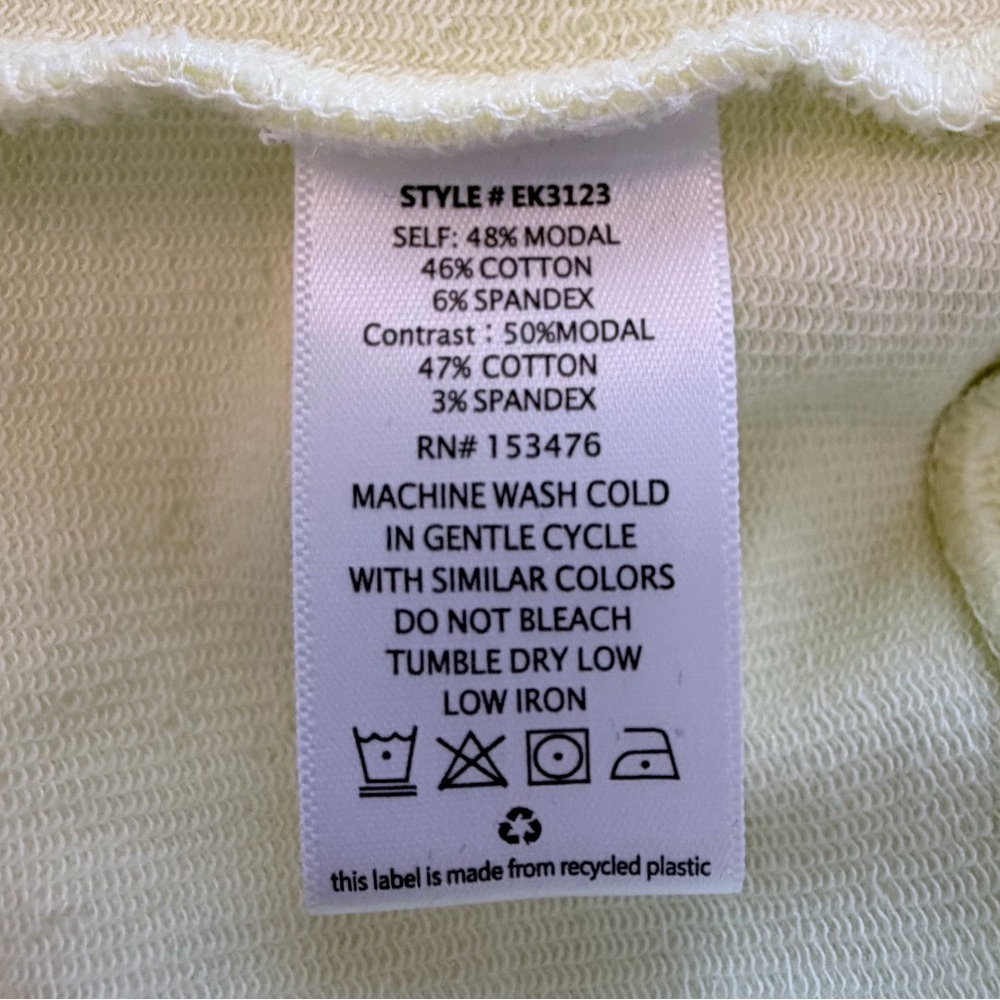 Evereve Sofi short sleeve pleated sweatshirt - Picture 6 of 6